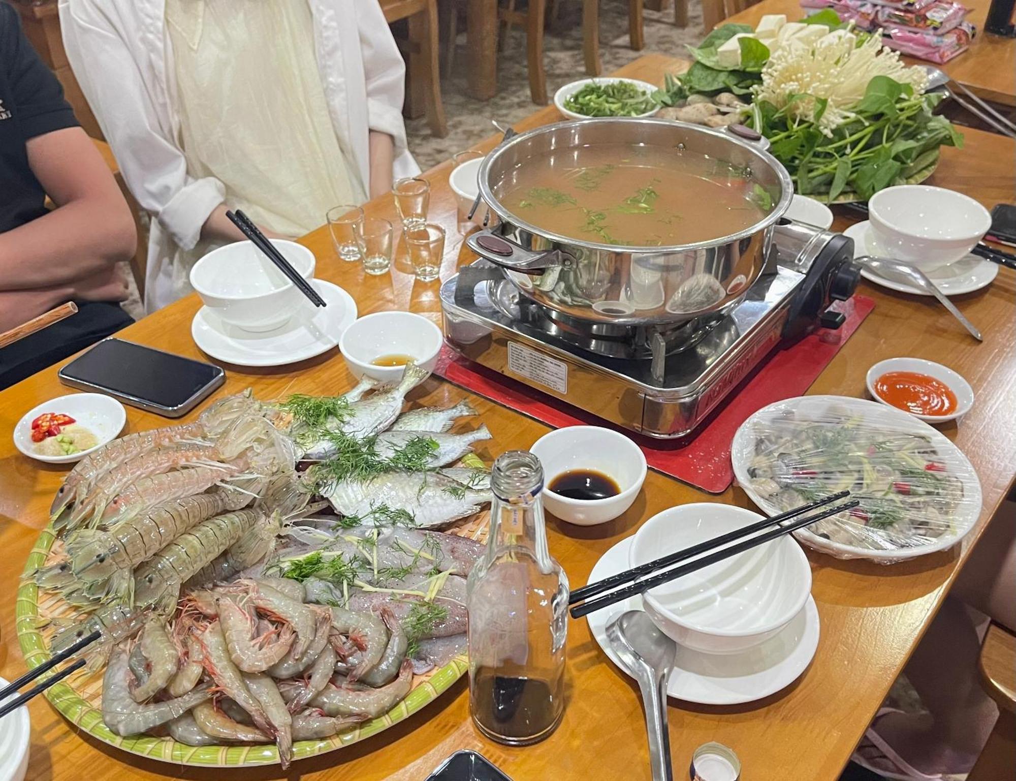 Phuong Dong Hotel Dong Khe Sau Eksteriør bilde
